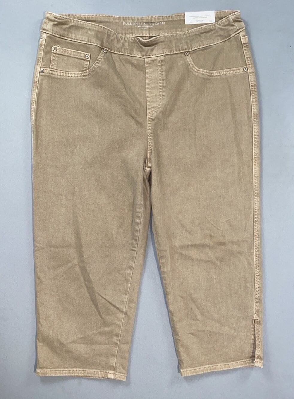 Chico's Pull On Slim Leg Capri Lightweight Jeggings, Pants. Women's 12, NWT!